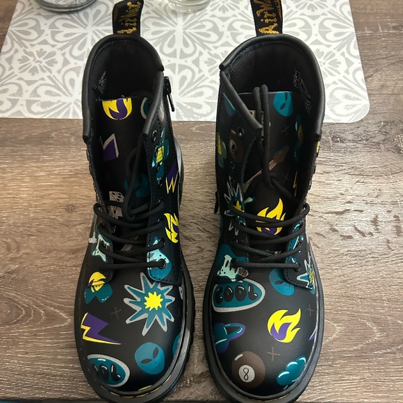 Dr. Martens Kids Black Boots with Colorful Graphics - Picture 1 of 7